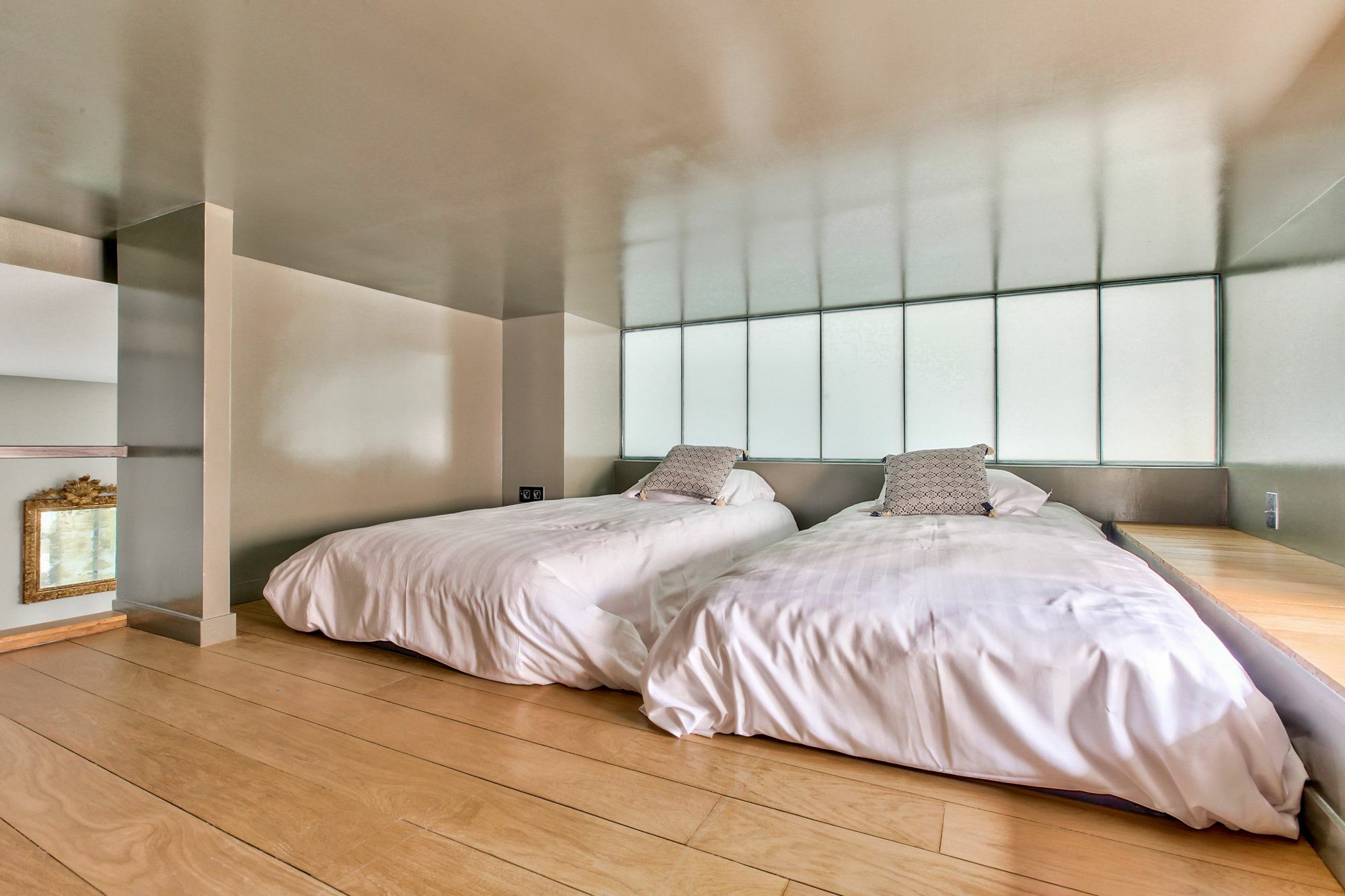 Apartment 45-atelier Buttes Chaumont *